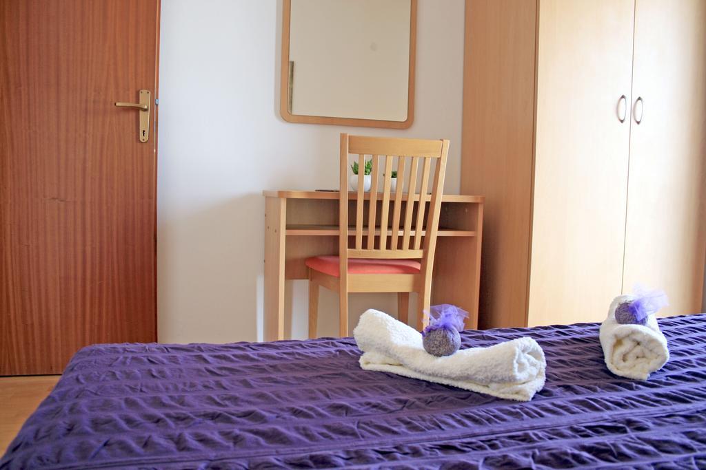 Apartments Villa Zvonimir Slatine Habitación foto
