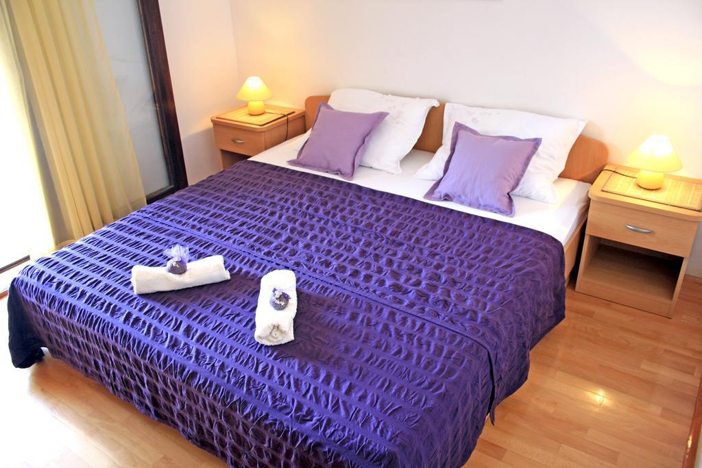 Apartments Villa Zvonimir Slatine Habitación foto